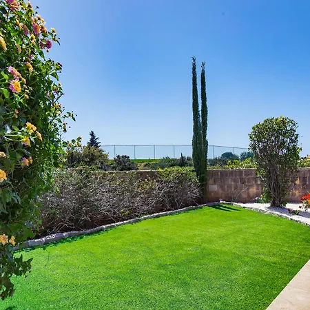 2 Bedroom Artemis With Two Communal Pools, Aphrodite Hills Kouklia