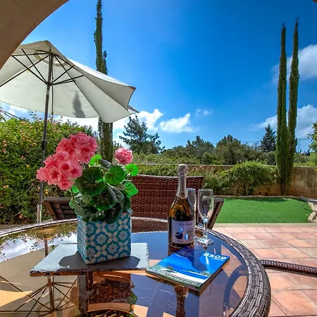 Apartament 2 Bedroom Artemis With Two Communal Pools, Aphrodite Hills