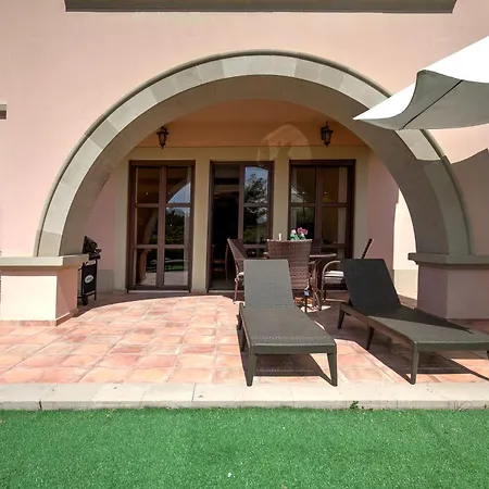 Apartment 2 Bedroom Artemis With Two Communal Pools, Aphrodite Hills Kouklia