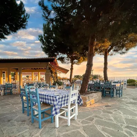 2 Bedroom Artemis With Two Communal Pools, Aphrodite Hills كوكليا