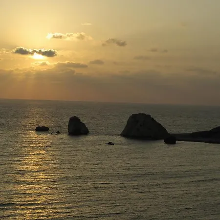 2 Bedroom Artemis With Two Communal Pools, Aphrodite Hills شقة كوكليا